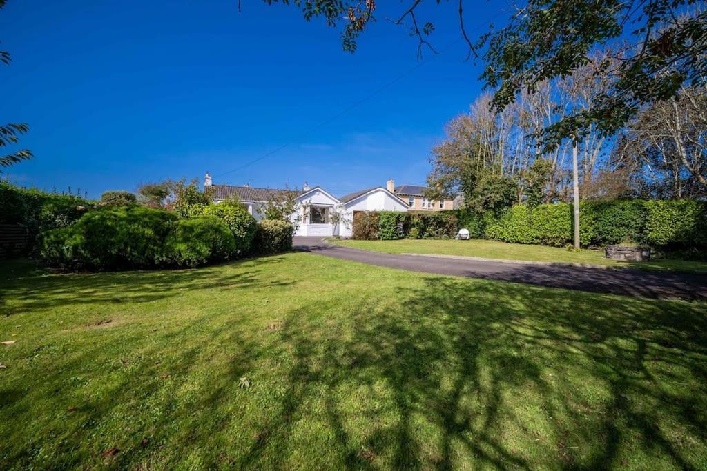 The Moorings- Near The Sea Villa Tramore Exterior photo